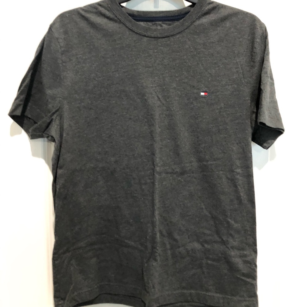 Men’s M Tommy Hilfiger T-shirt